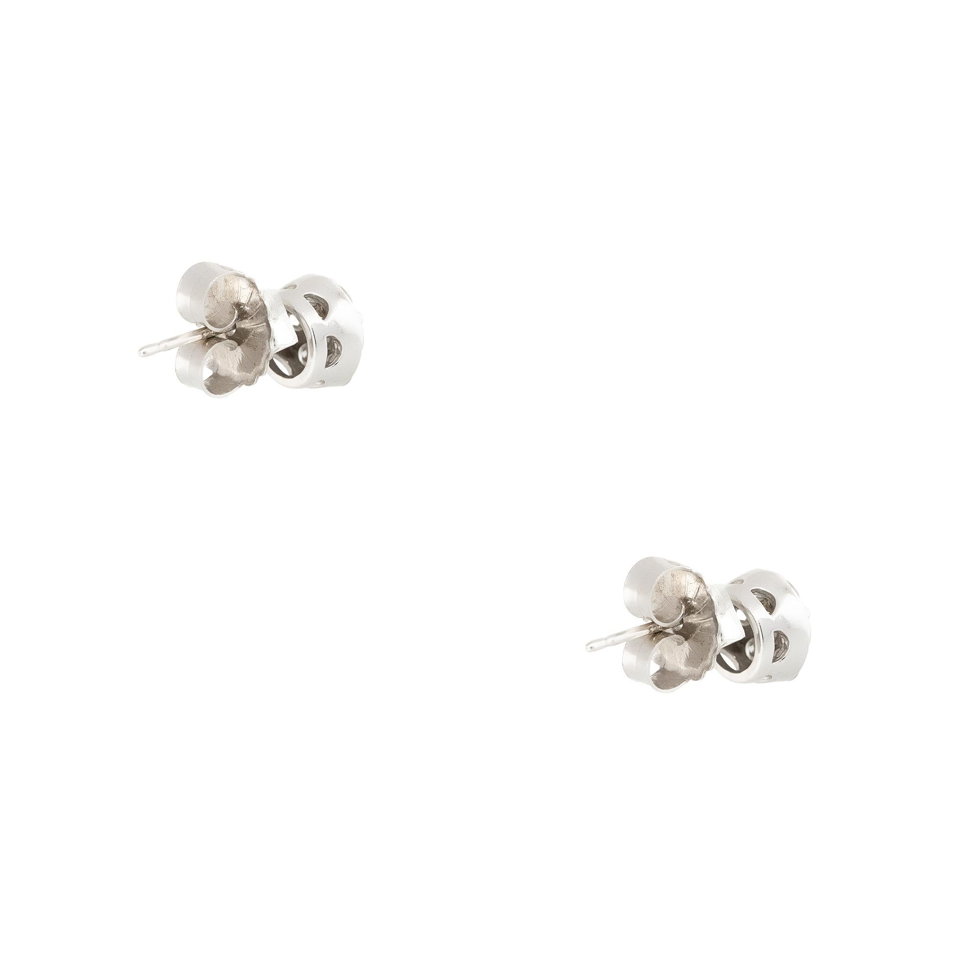 Round Cut 0.66 Carat Round Brilliant Diamond Cluster Stud Earrings 14 Karat in Stock For Sale