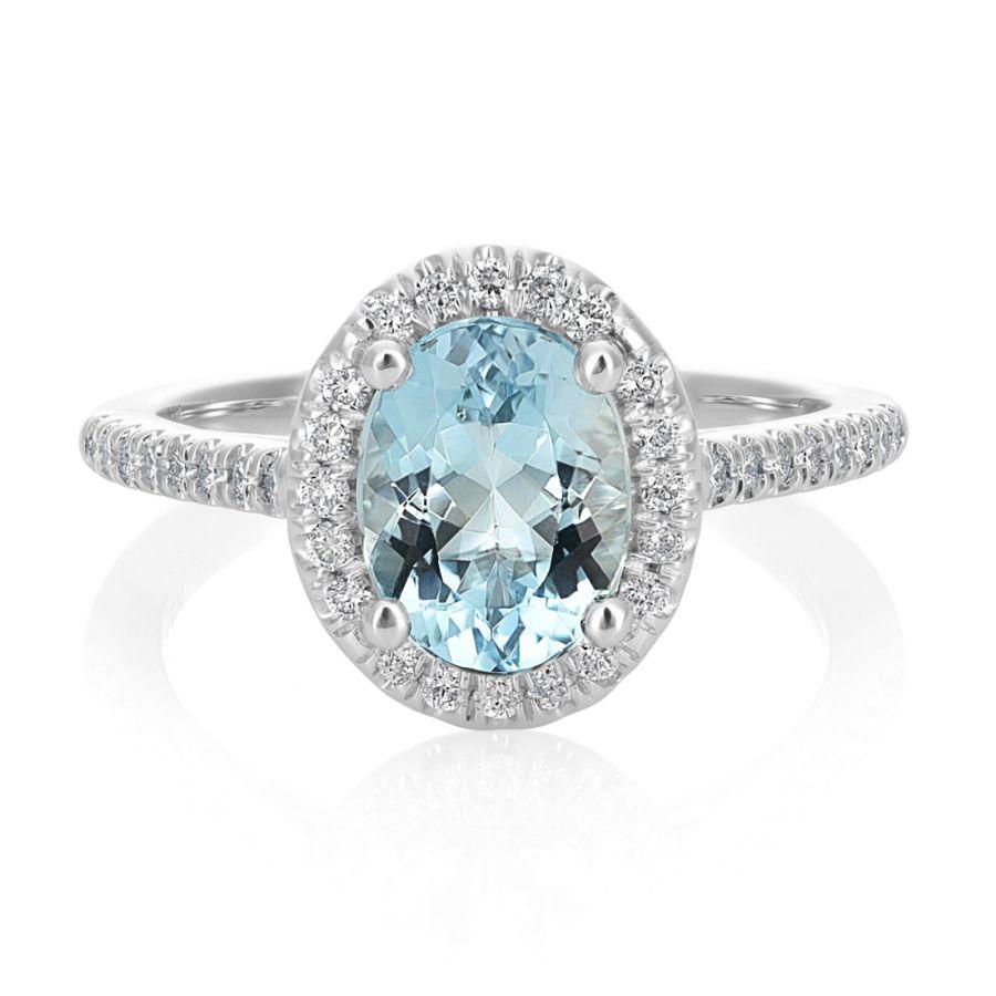 Natural Blue Aquamarine Gemstone 0.66 carats set in 14K White Gold with Diamonds In New Condition For Sale In Los Angeles, CA