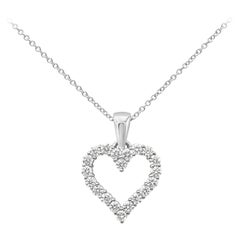 Collier pendentif en forme de cœur ajouré avec diamants ronds brillants de 0.66 carat au total