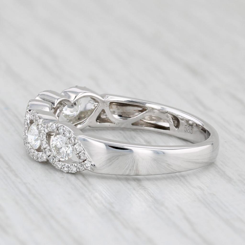Femenino o masculino 0,66ctw Anillo de Diamantes de 5 Piedras Oro Blanco de 14k Tamaño 8,25 Aniversario de Boda en venta