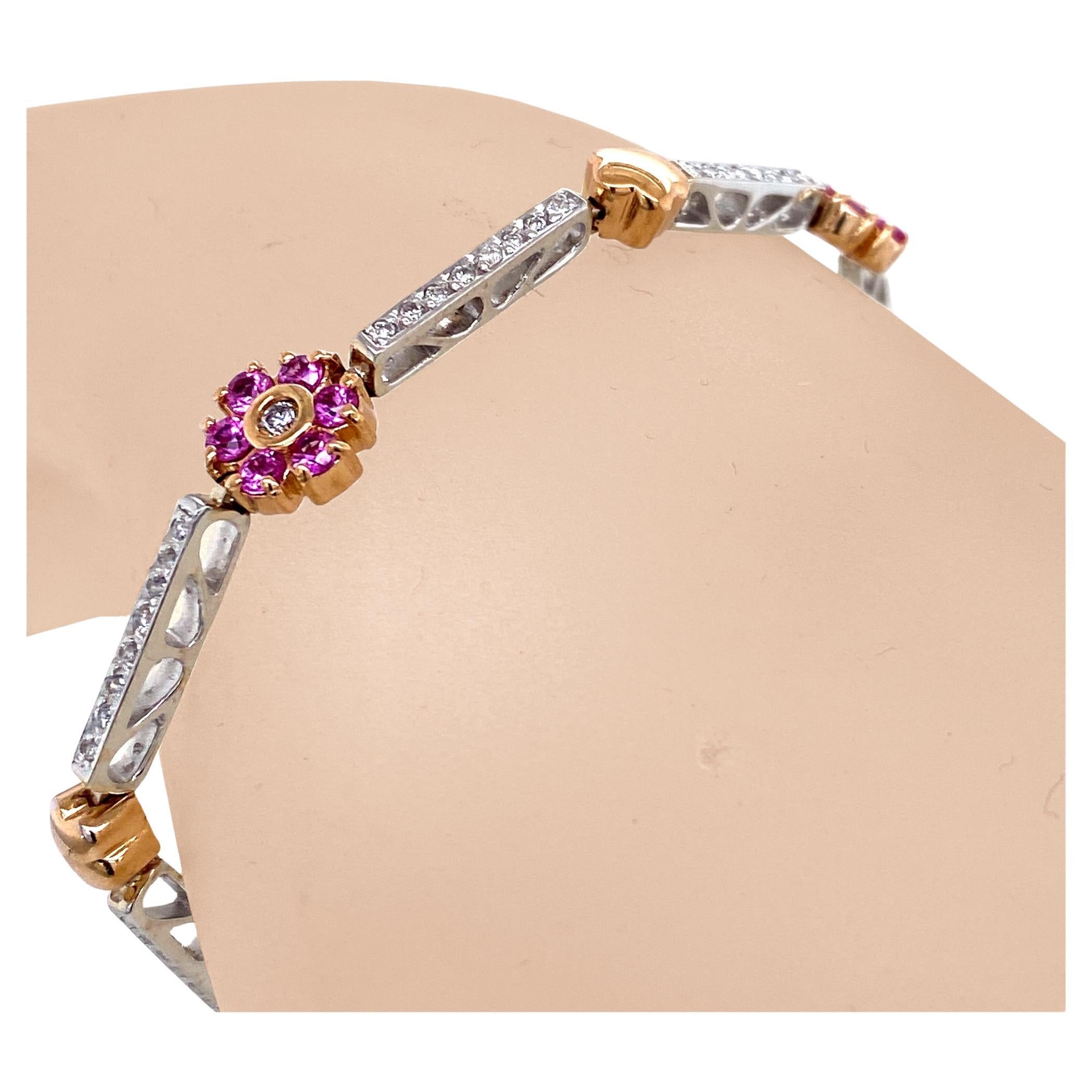 Bracelet bicolore en diamants 0,67 carat et saphirs roses 1,59 carat en vente