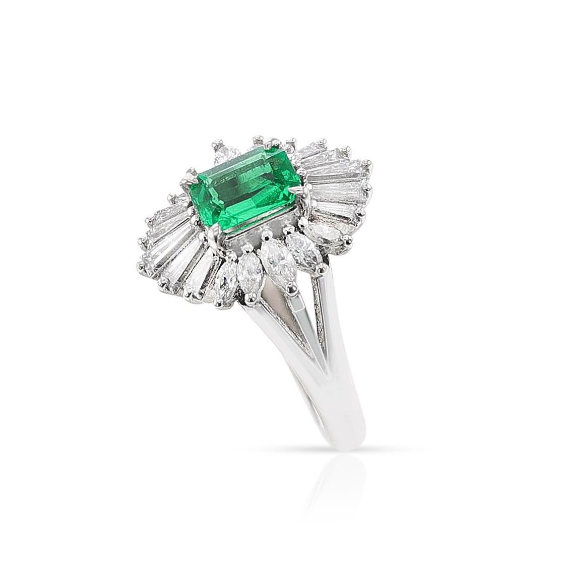 0.67 Carat Natural Rectangular Cut Emerald and Diamond Cocktail Ring, Platinum For Sale 3