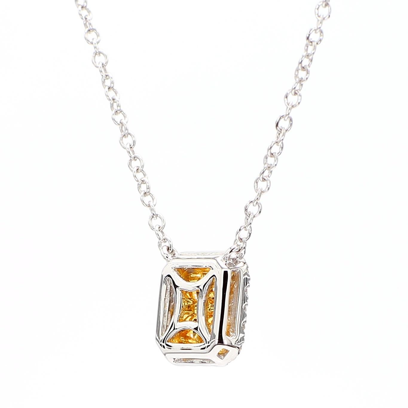 Collier pendentif jaune fantaisie taille coussin de 0,67 carat en or blanc 18 carats naturel Pour femmes en vente