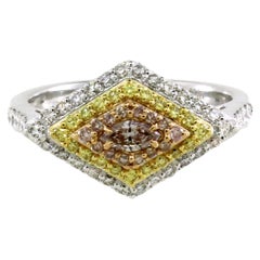 0.67 cts of Diamonds and fancy color diamonds ring