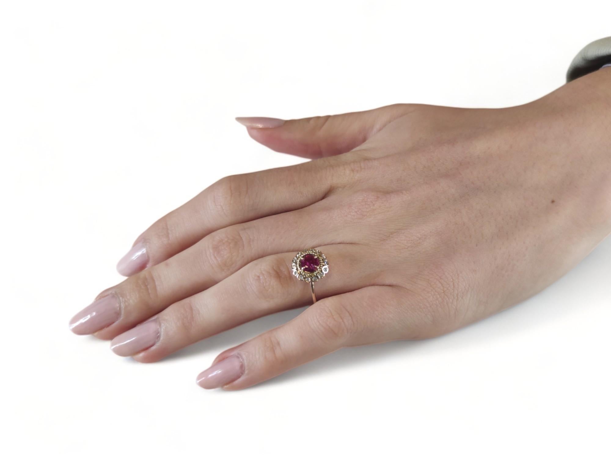 0,67 Karat Rubin-Diamant-Ring 14K Gold Runder Brillantschliff Cluster Rosette Design Damen im Angebot