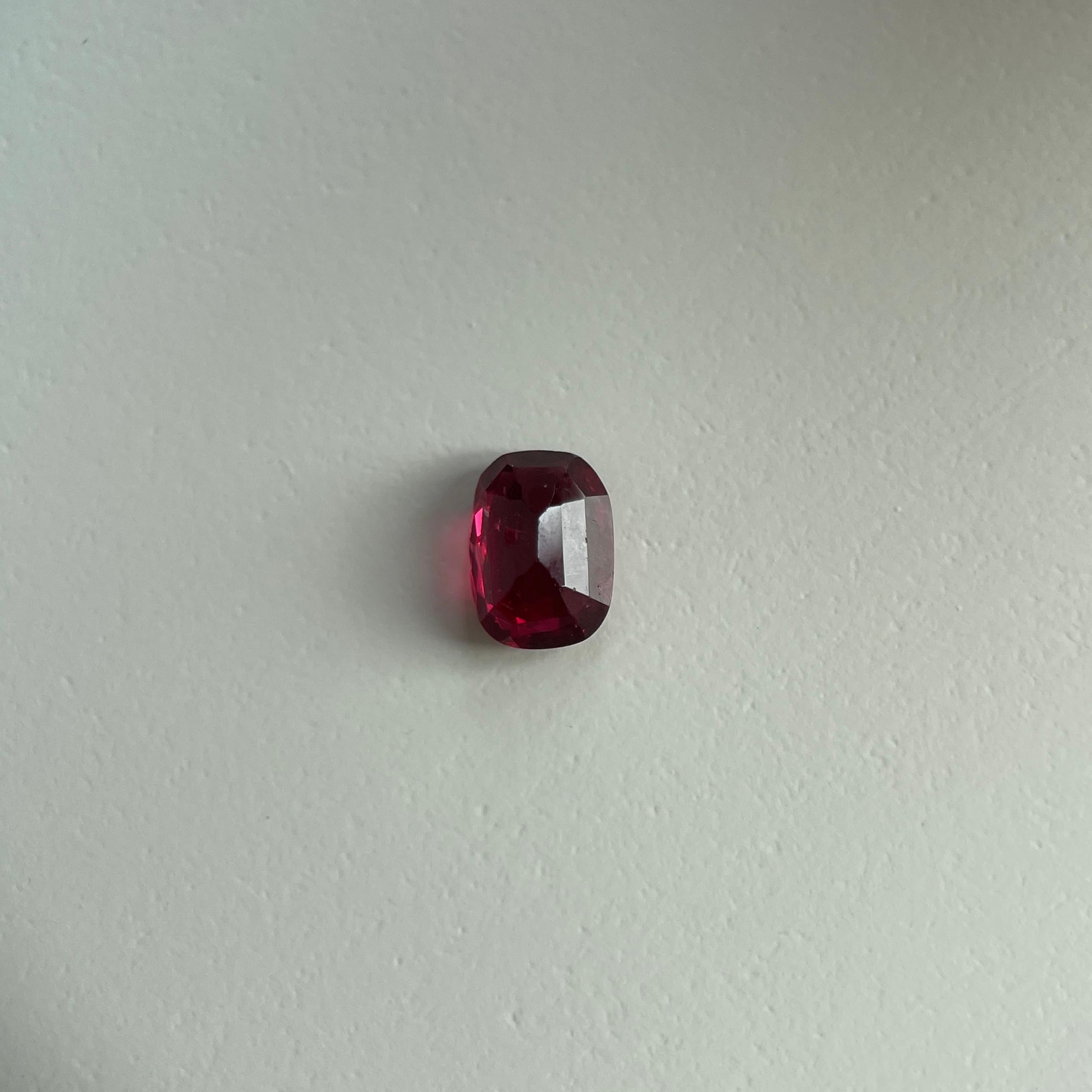 Cushion Cut 0.67ct Vibrant Red Spinel/Bright Red Spinel /Vivid Red Spinel For Sale