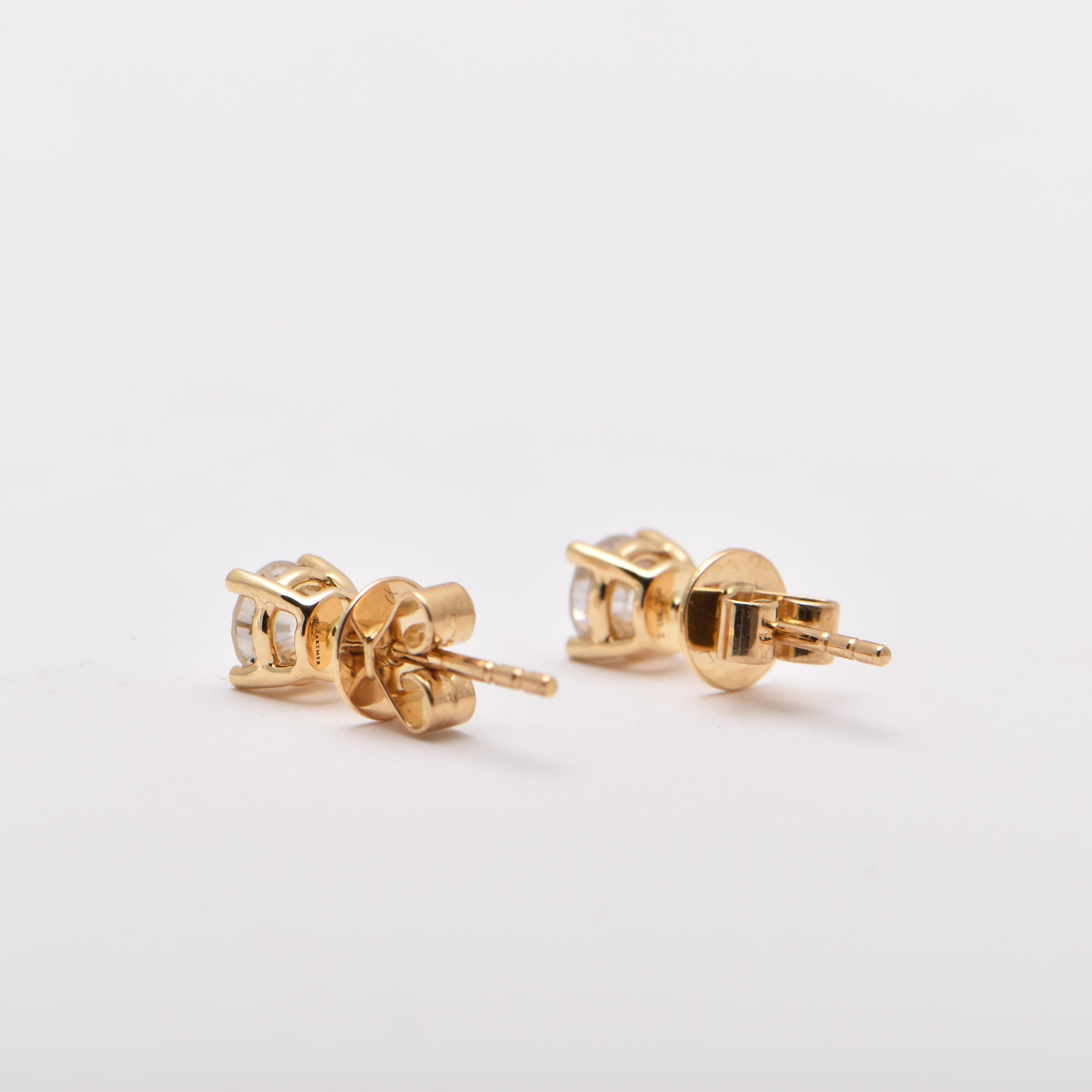Round Cut 0.68 Carat Diamond Studs in 18 Carat Yellow Gold For Sale