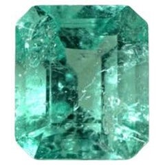 Émeraude colombienne en vrac naturelle de 0,68 carat - taille émeraude