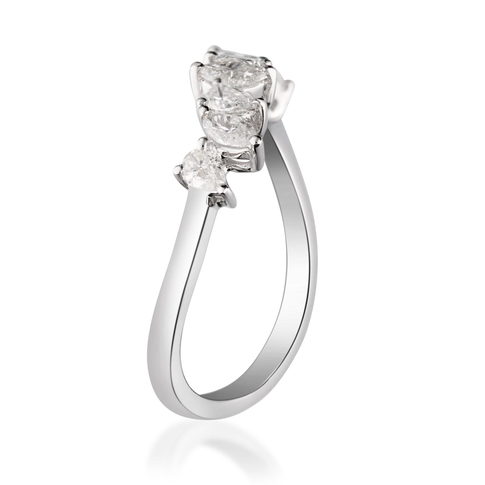Art Deco 0.68 Carat Total Diamond Weight Diamond 18 Karat White Gold Fashion Ring