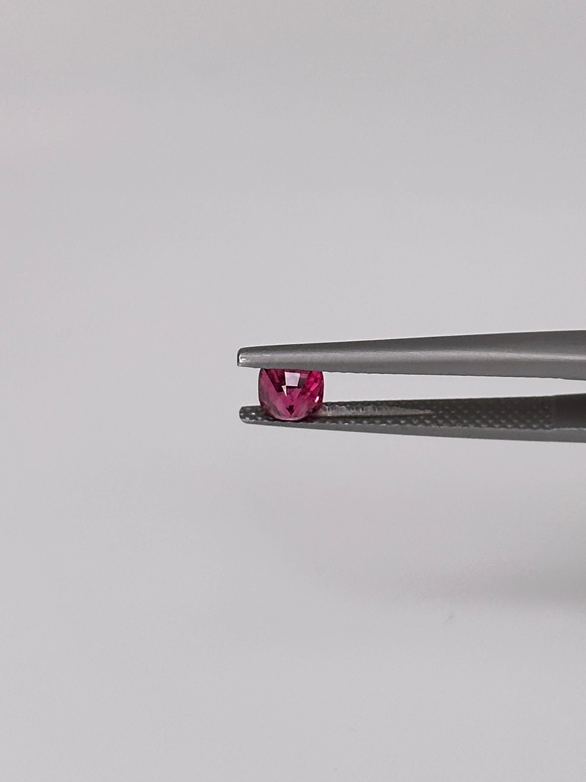 0.68 Carat Vibrant Pink Burmese Spinel For Sale 1