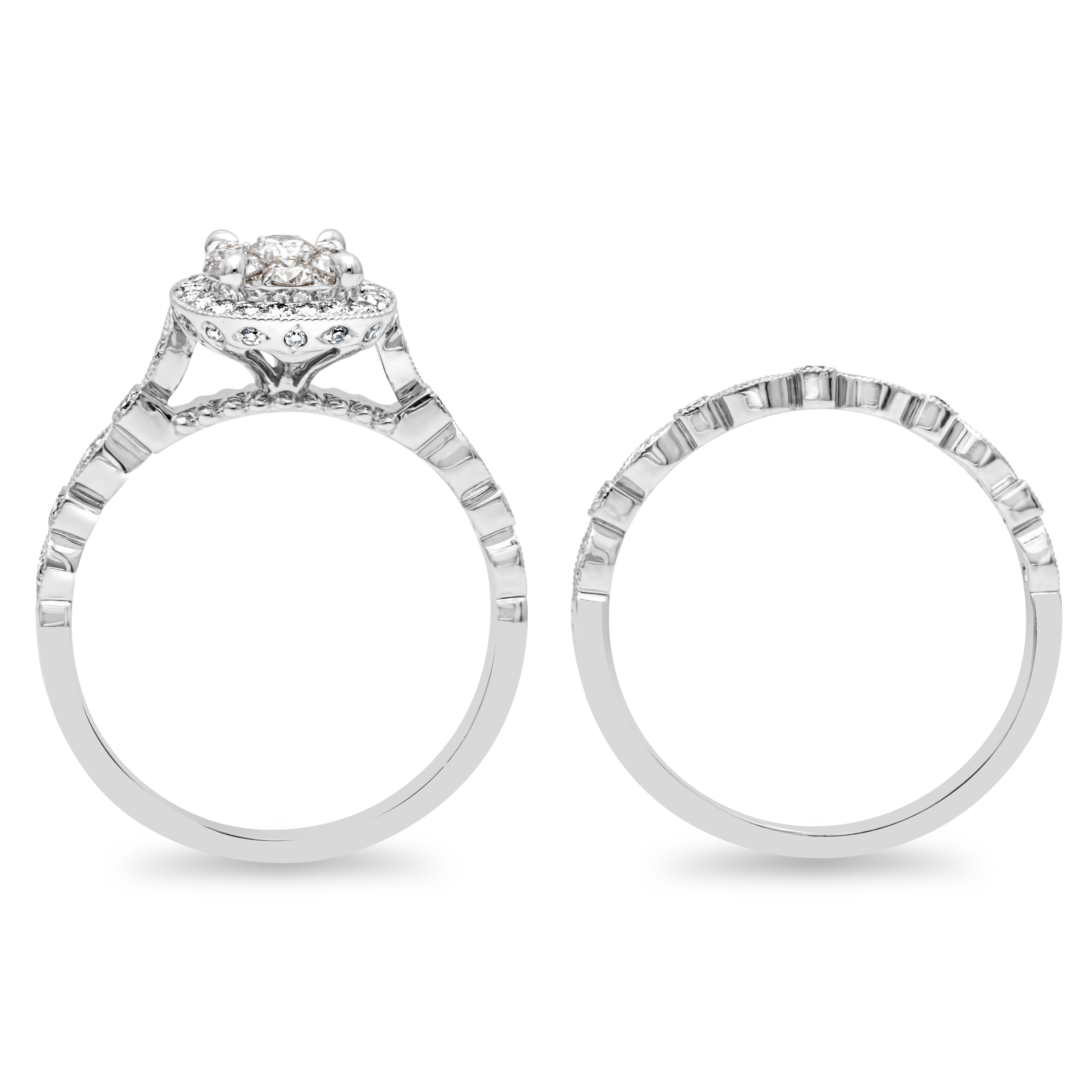 Taille ronde Ensemble bague de fiançailles et d'alliances avec halo de diamants ronds de 0,68 carat au total  en vente