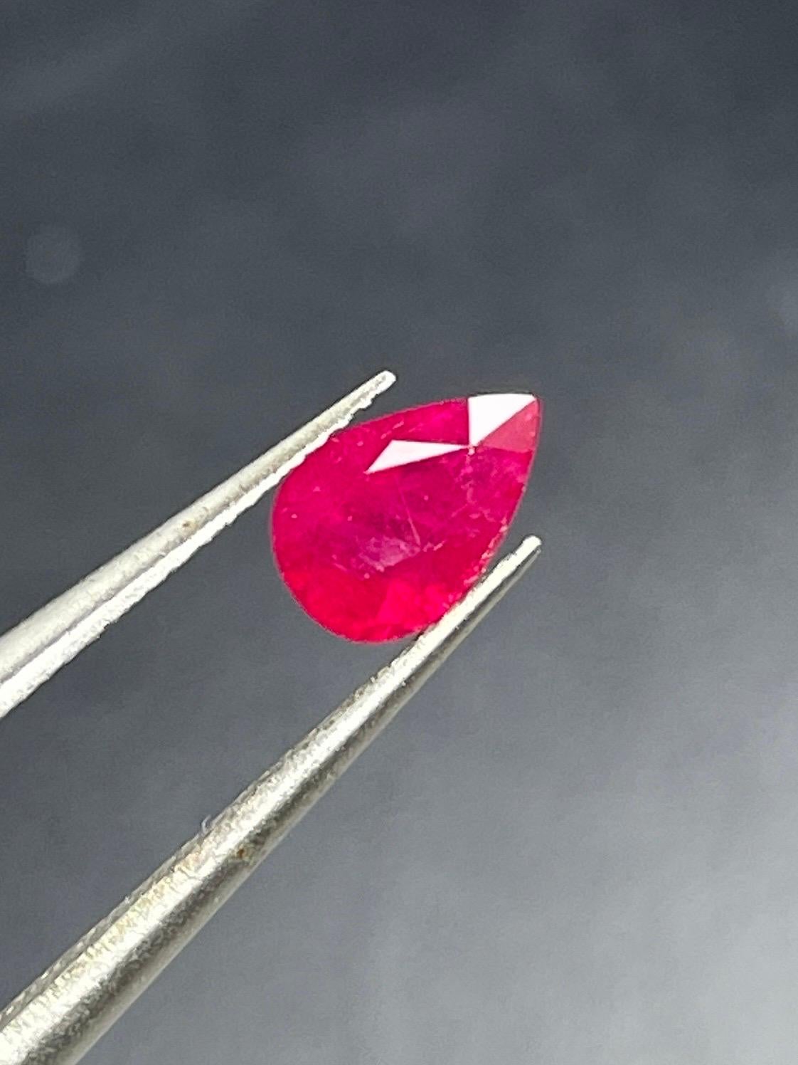 0.68 Ct GIA Certificate Natural Ruby Burma unheated Pigeon Blood color gemstone For Sale 1