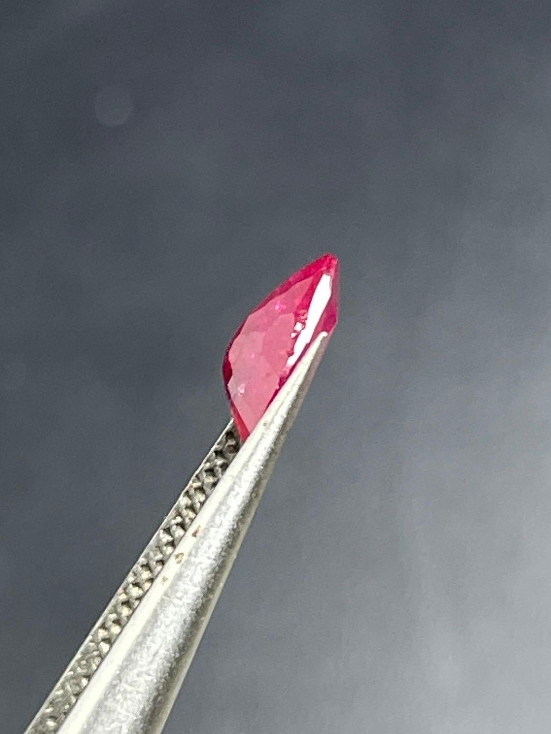 0,68 Ct GIA Zertifikat Natürlicher Rubin Burma unerhitzt Taubenblut Farbe Edelstein im Angebot 3