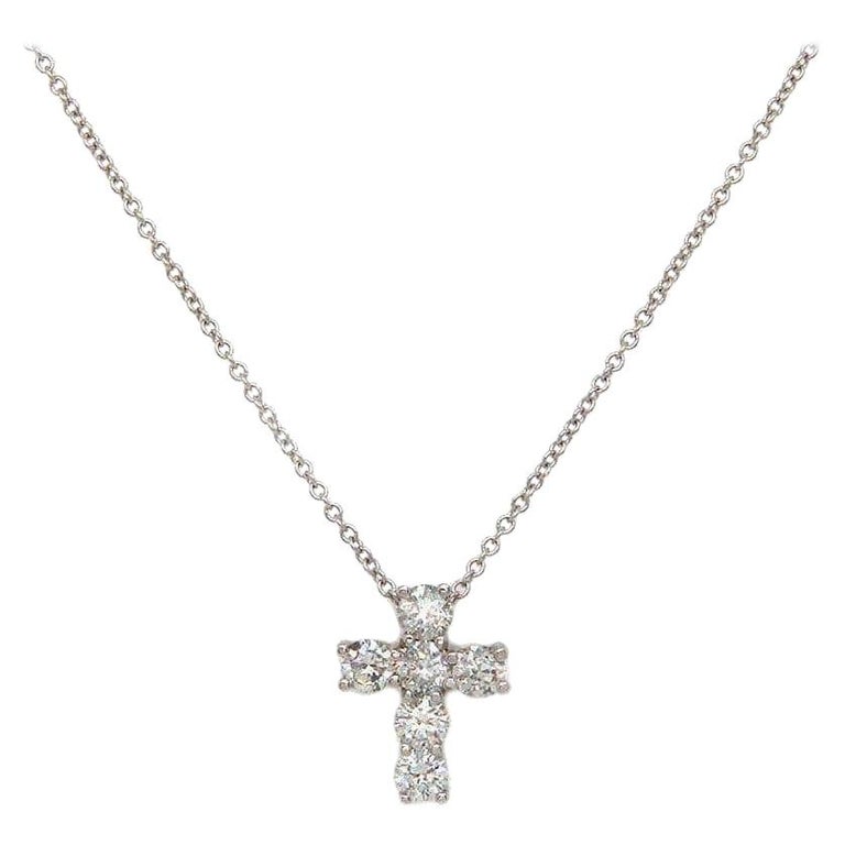 0.68 CTW Round Diamond Cross Pendant Necklace in 14K White Gold For Sale at 1stDibs