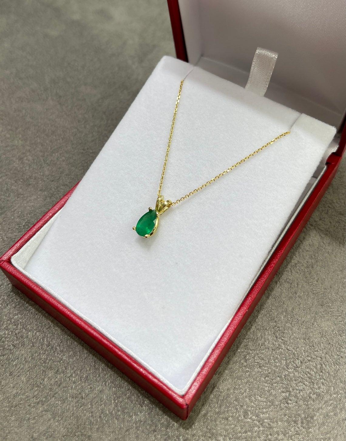 0.69-Carat 14K Colombian Emerald Solitaire Pear Gold Pendant For Sale 1