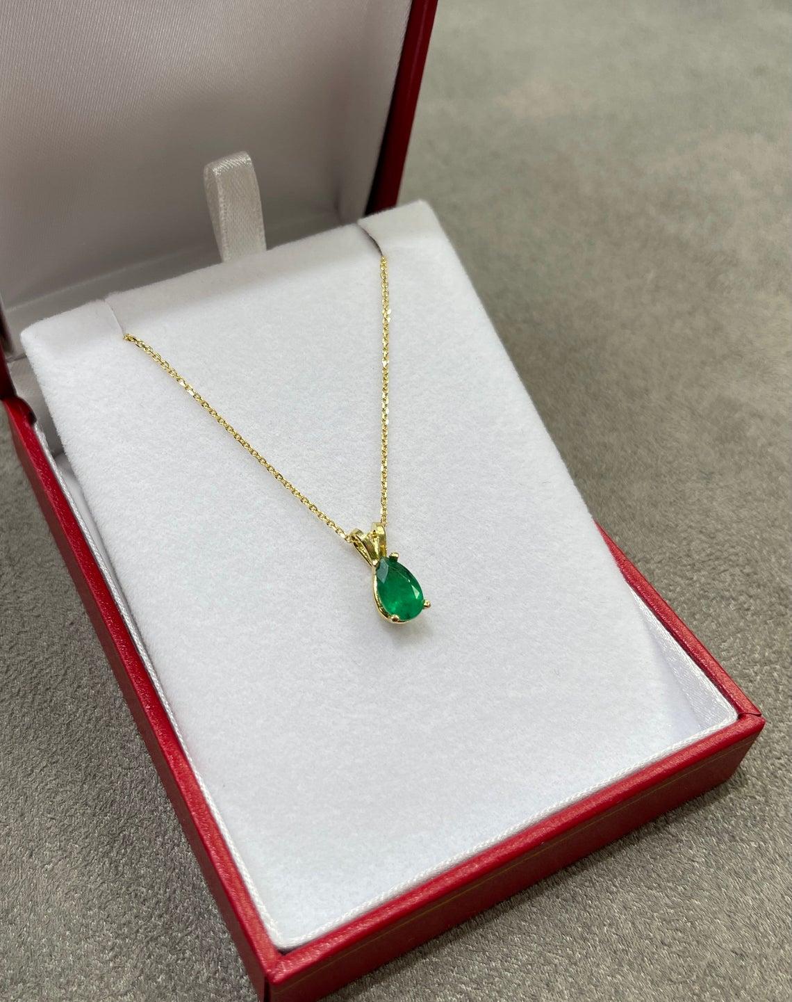 0.69-Carat 14K Colombian Emerald Solitaire Pear Gold Pendant For Sale 2