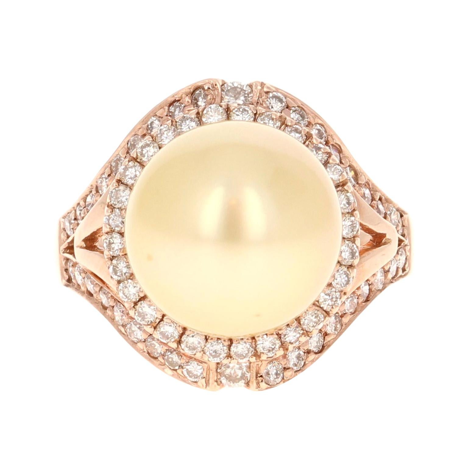 Bague en or rose 14 carats avec diamants de 0,69 carat et perle des mers du Sud en vente
