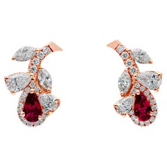Roman Malakov, boucles d'oreilles fleur en forme de poire avec rubis et diamants de 0,83 carat au total