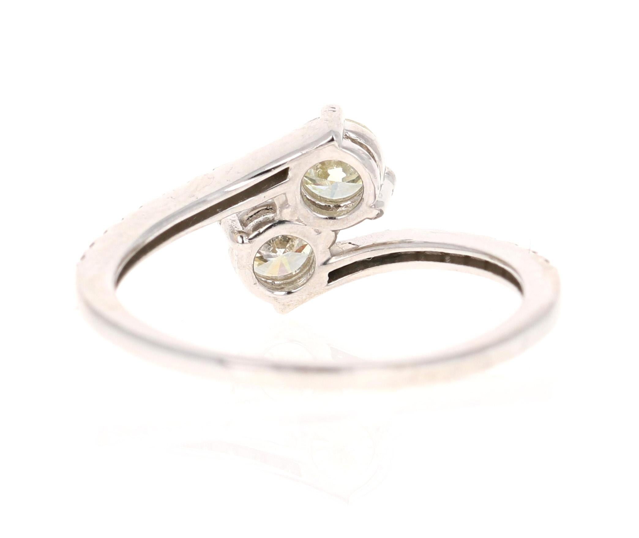 0.69 Carat Two Stone Diamond Ring 14 Karat White Gold In New Condition For Sale In Los Angeles, CA