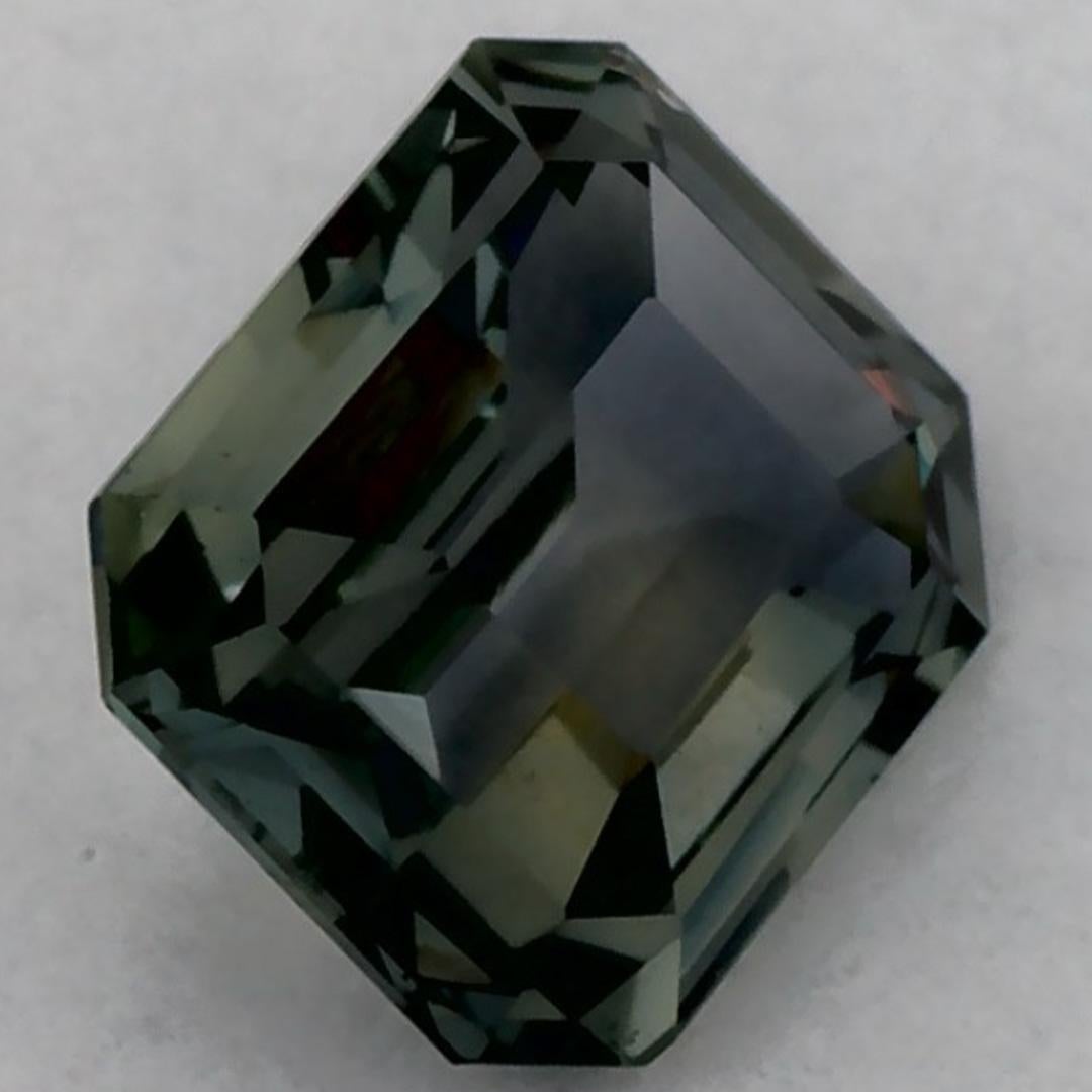 0.69 Ct Green Sapphire Octagon Loose Gemstone (pierre précieuse en vrac) en vente 2