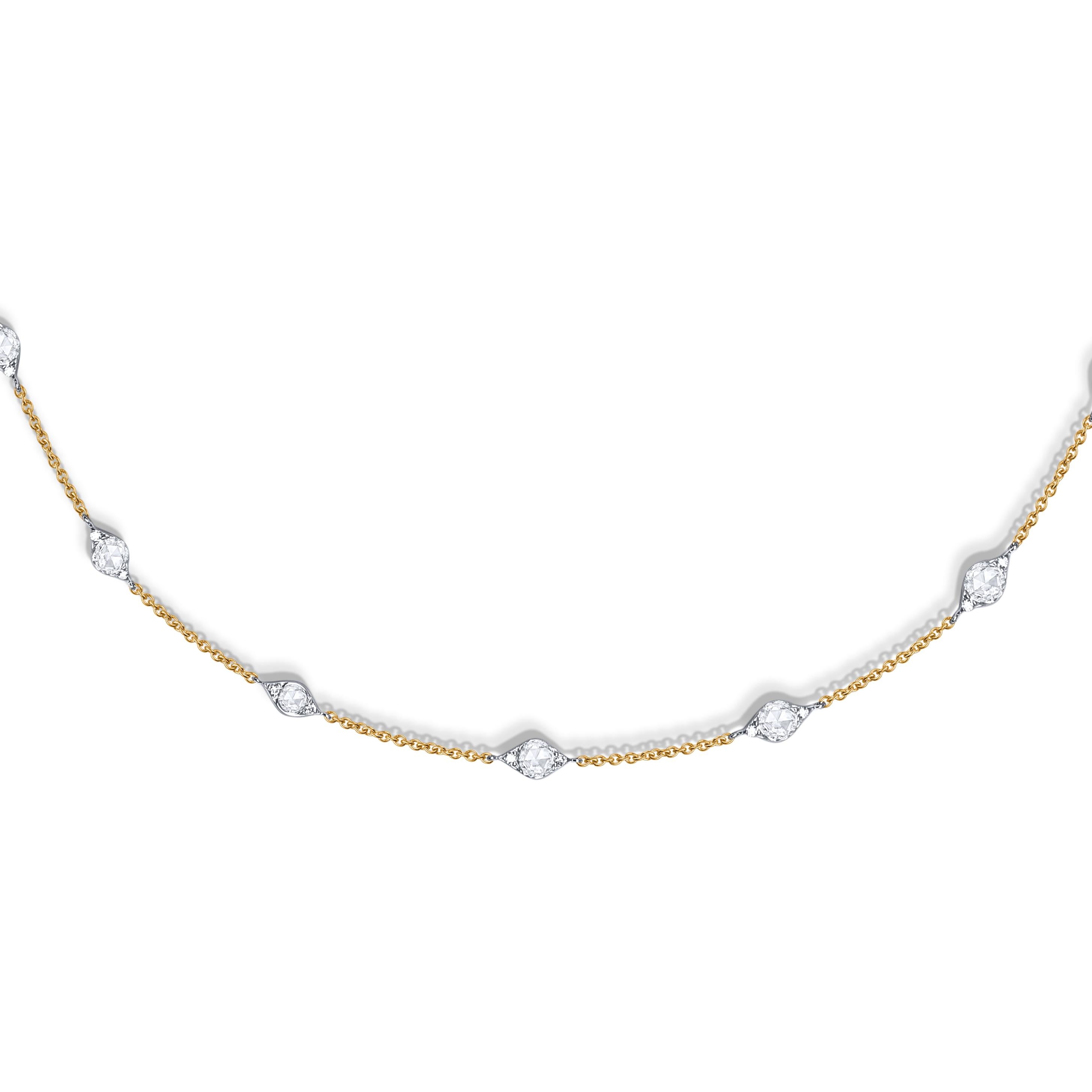 Moderne Collier station en or 18 carats avec diamants naturels incolores de 0,95 carat en vente