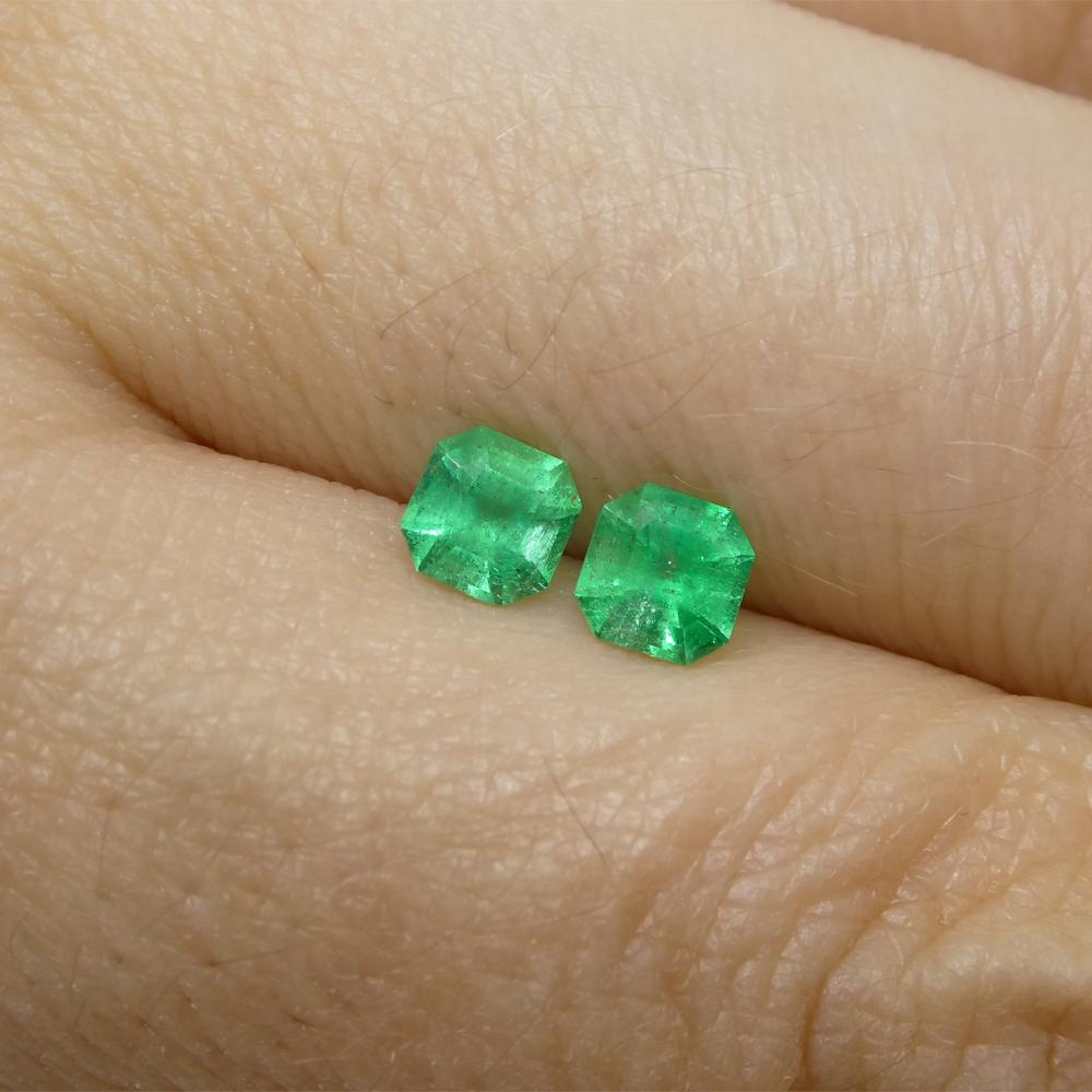 0.69ct Pair Square Green Emerald from Colombia For Sale 5