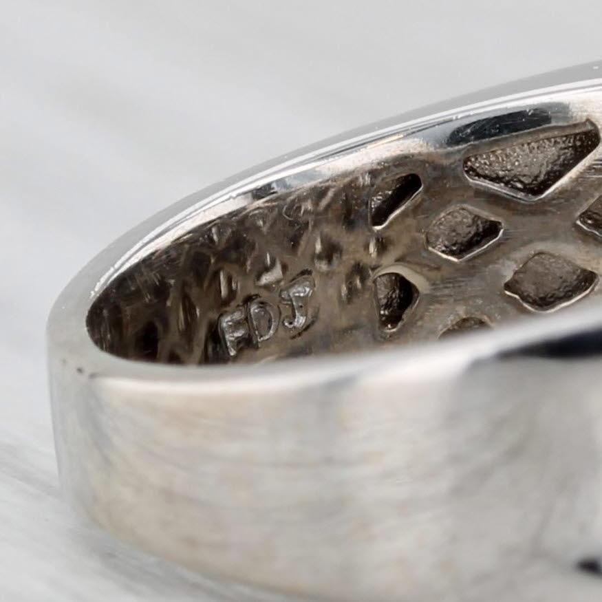 0.69ctw Diamond Flowers Ring 14k White Gold Size 5.25 Cocktail en venta 2