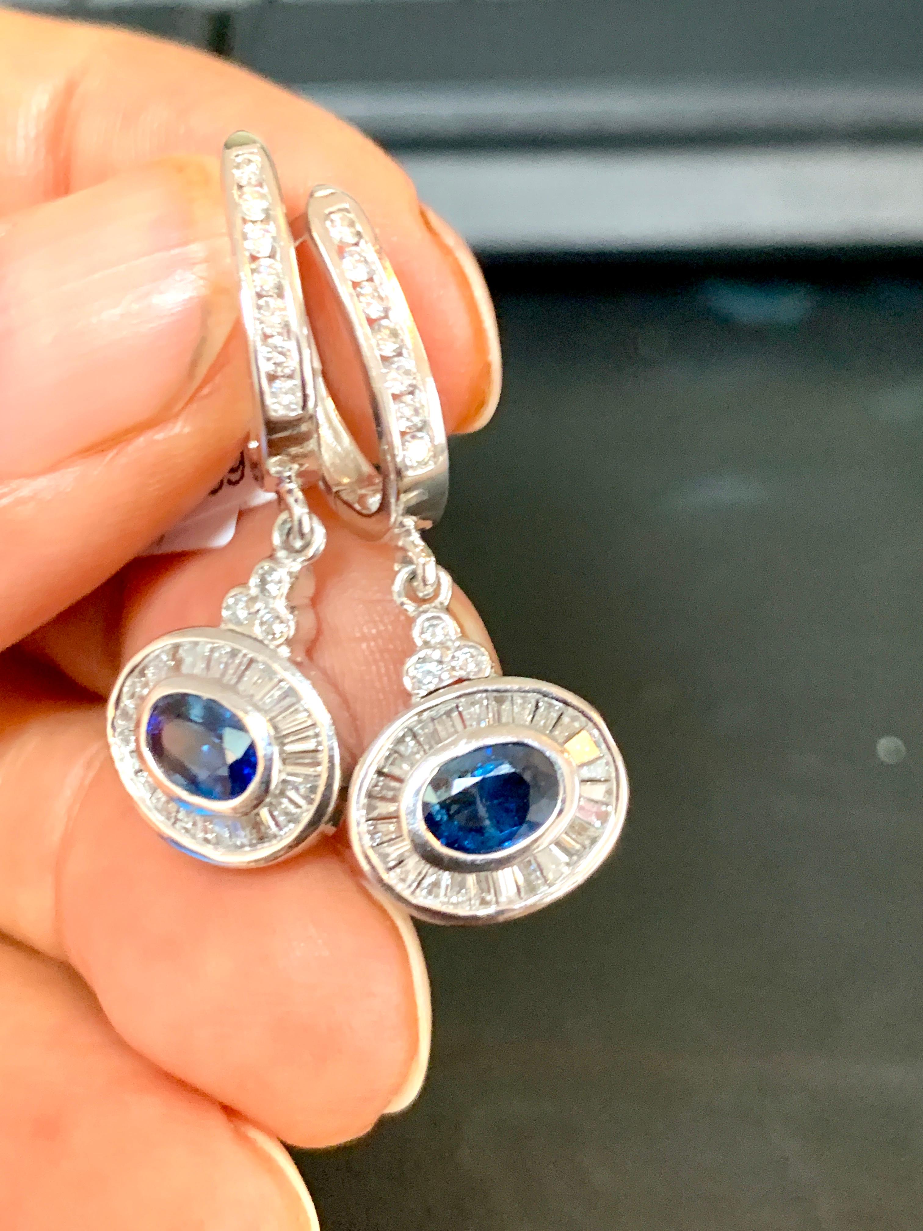 Women's 0.7 Ct Natural Blue Sapphire & 0.75 Ct Diamond Huggie/Drop Earrings 14Karat Gold For Sale