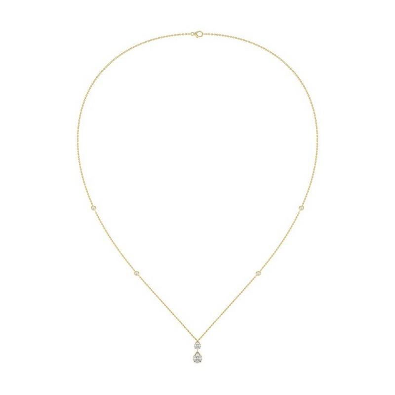 Poids total en carats :
Ce collier pendentif exquis de la Collection S/One présente un poids total de 0,7 carat, mettant en valeur l'éclat de diamants soigneusement sélectionnés dans un design sophistiqué à deux gouttes.

Les diamants :
Le pendentif