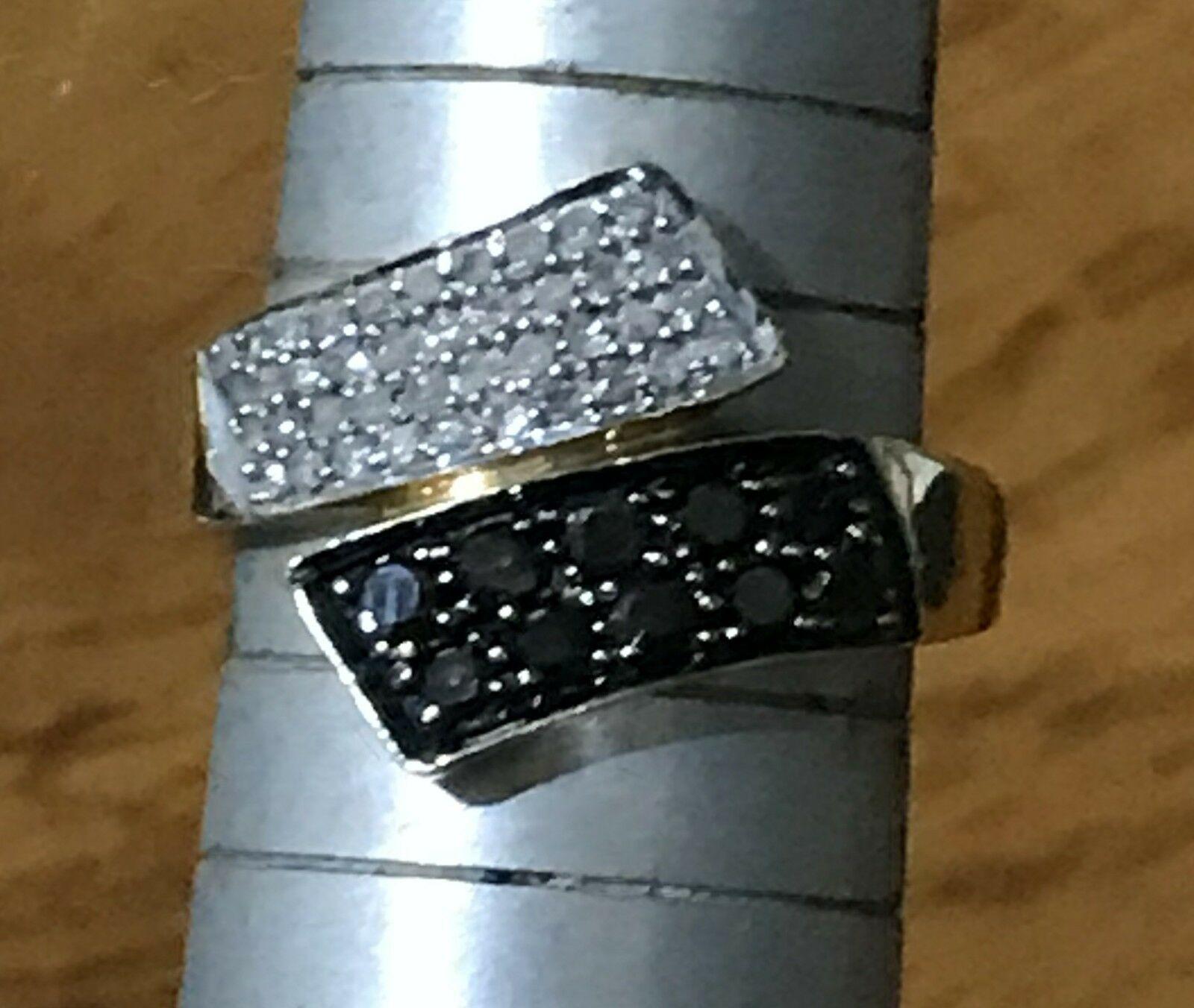 0.70 Carat Black and White Diamond 9 Carat Gold Ring Very Rare by TGCC For Sale 3