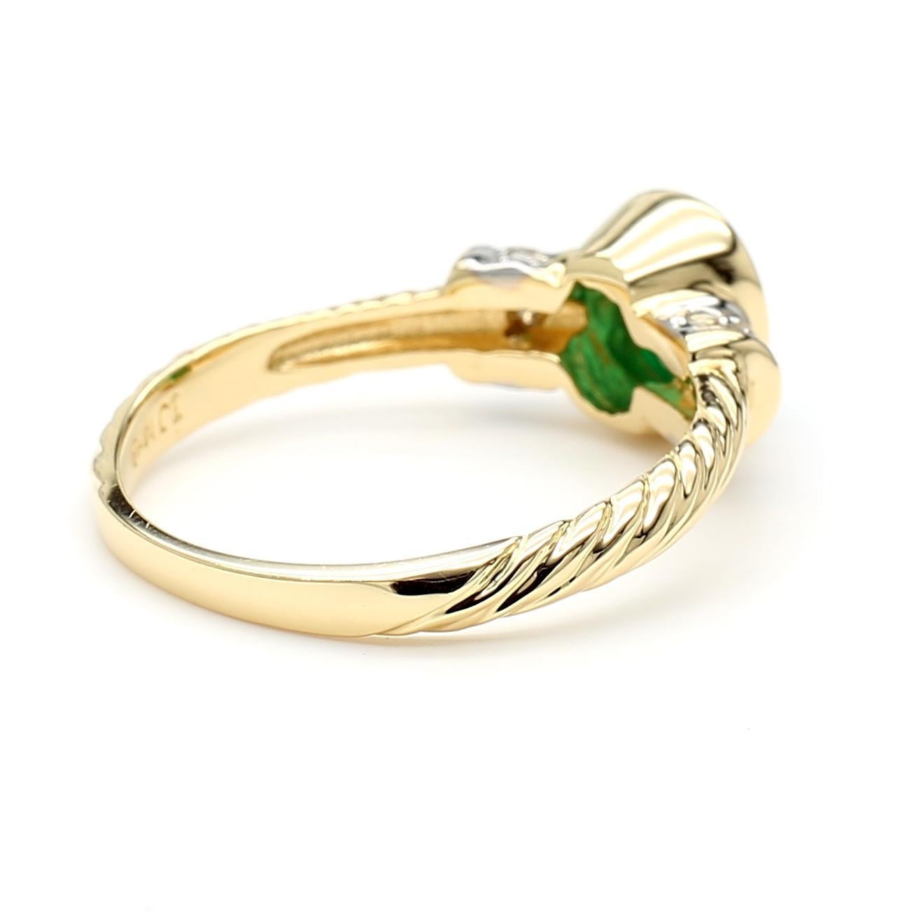 0.70 Carat Cabochon Emerald Bezel Set 14K Gold Ring For Sale 3
