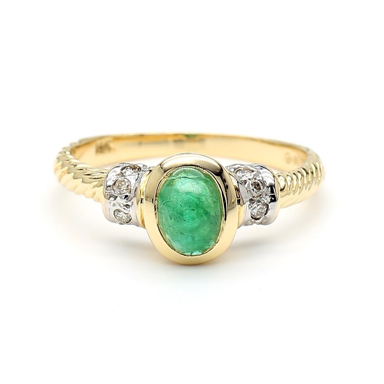 0.70 Carat Cabochon Emerald Bezel Set 14K Gold Ring For Sale 4