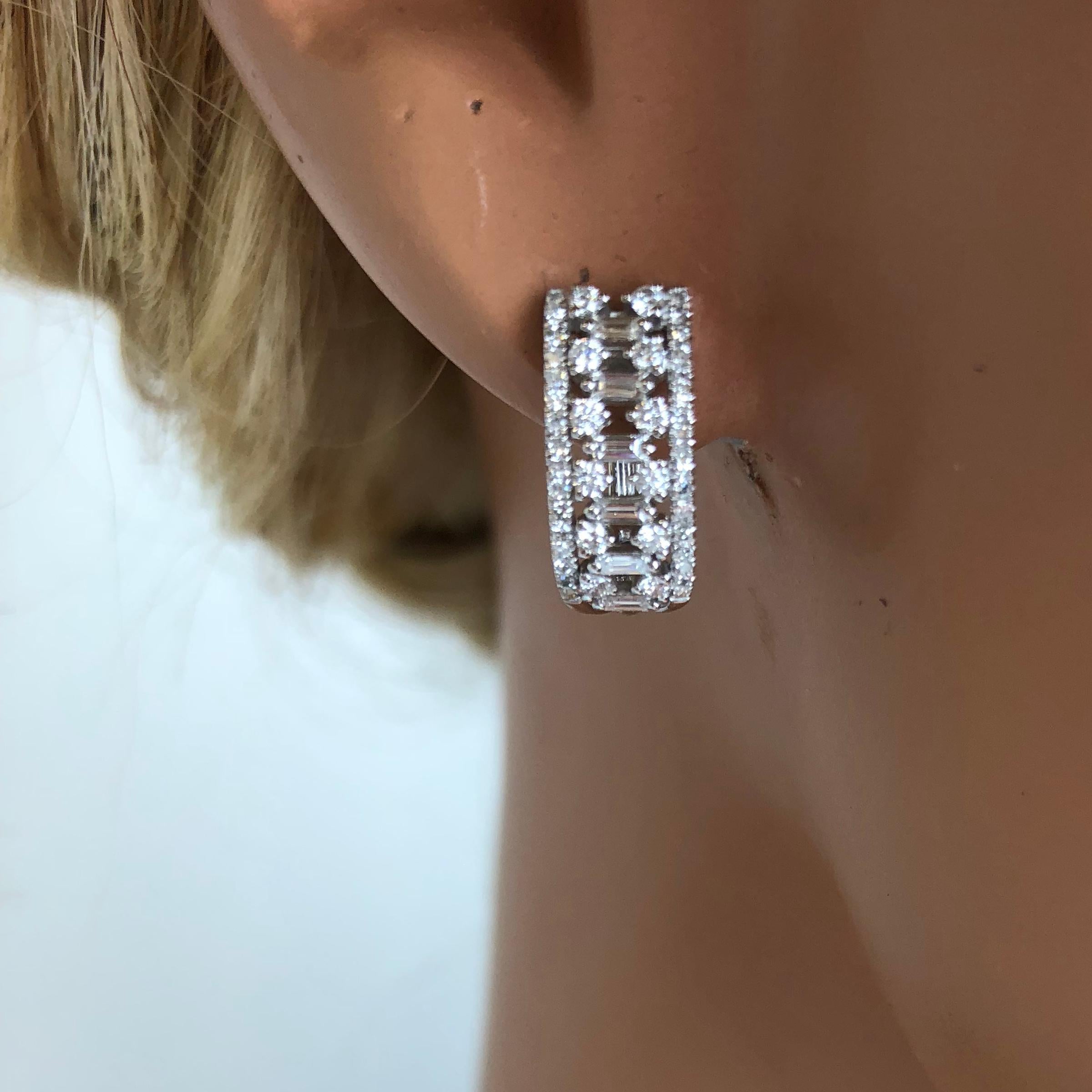 0.70 Carat Diamond Hoop Earrings in 14 Karat White Gold In New Condition In New York, NY