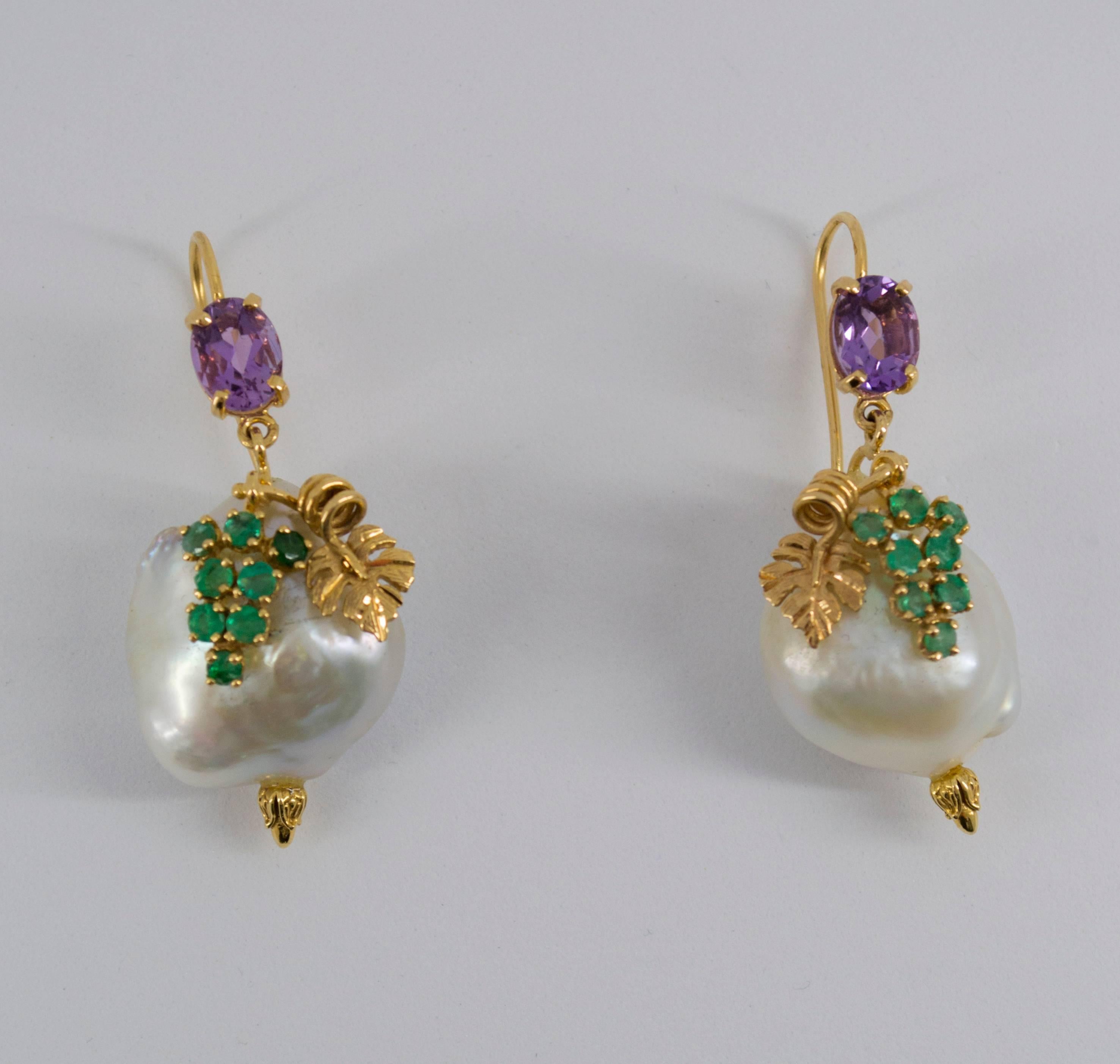 Art Nouveau 0.70 Carat Emerald Amethyst Pearl Yellow Gold Earrings