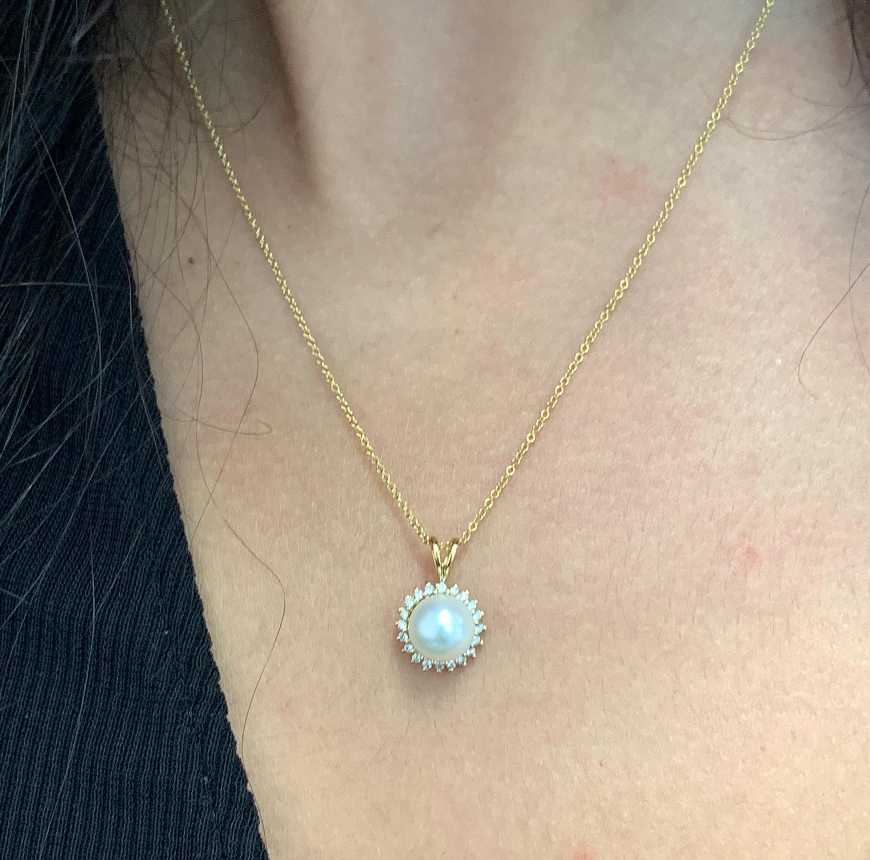 Contemporary 0.70 Carat Pearl and Diamond Pendant