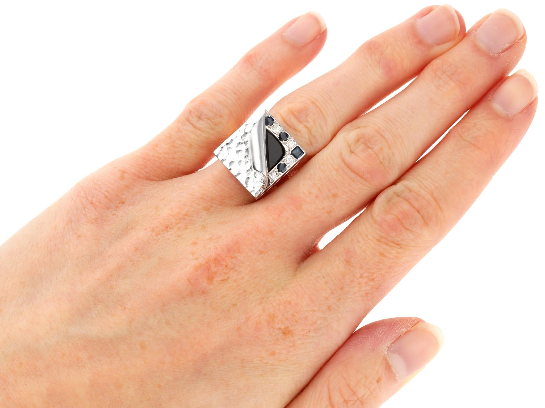 Bague habillée en or jaune 18 carats avec saphir de 0,70 carat en vente 4