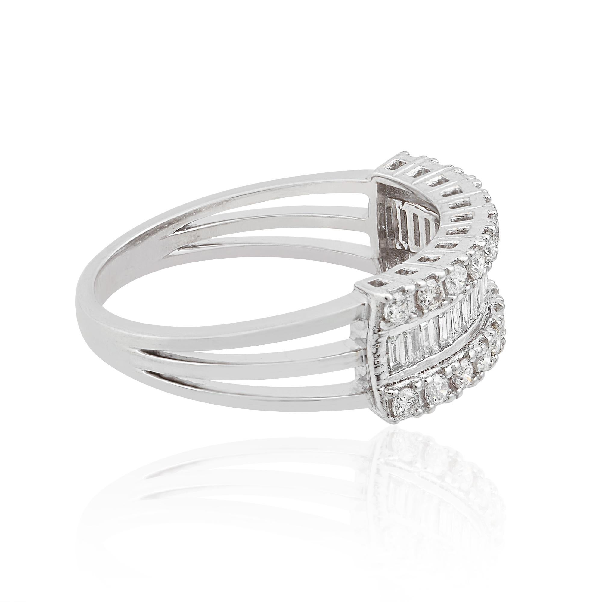 L'anello è una misura 7 e può essere ridimensionato a una misura più grande o più piccola su richiesta. Segui la vetrina di Spectrum Jewels per vedere le ultime collezioni e i pezzi esclusivi. Spectrum Jewels è orgoglioso di essere considerato un