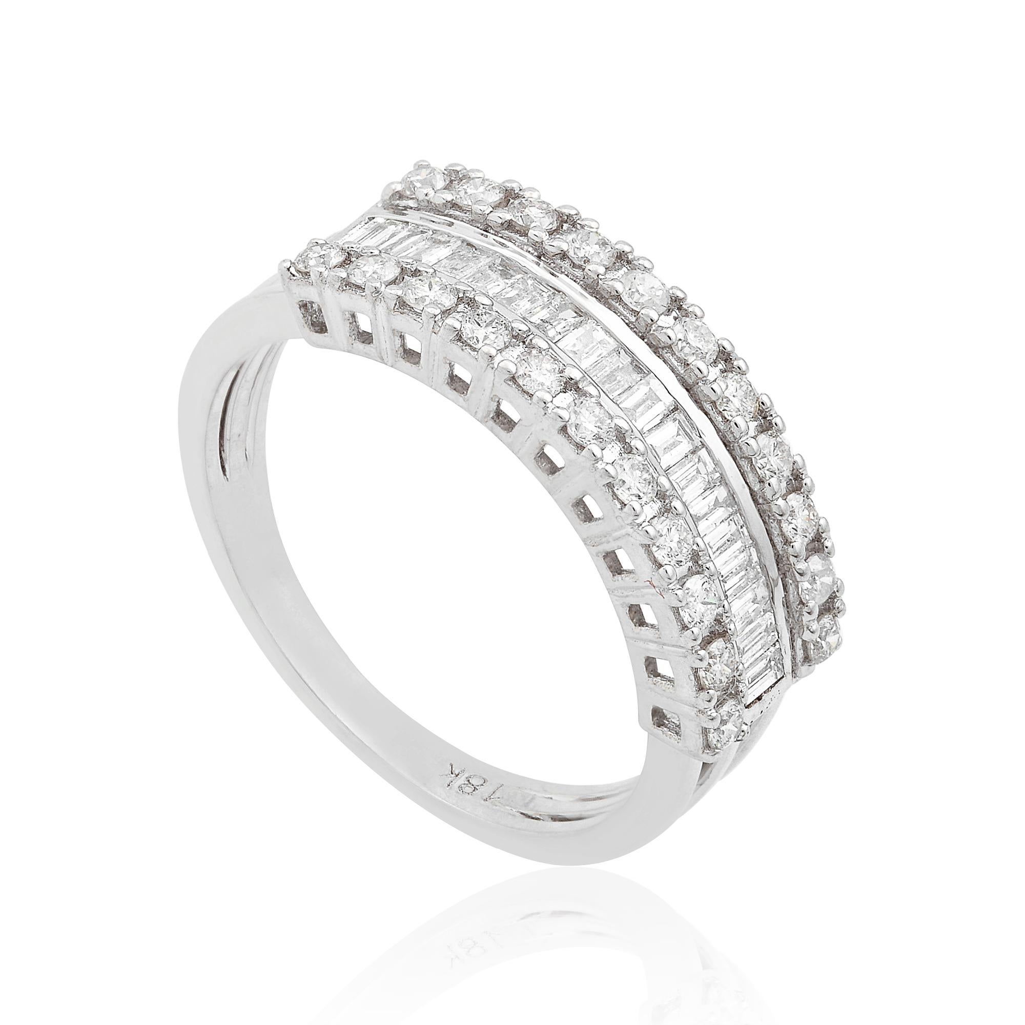 Moderno 0,70 Carati SI Chiarezza HI Colore Baguette Diamante a cupola Anello in oro bianco 18 carati in vendita