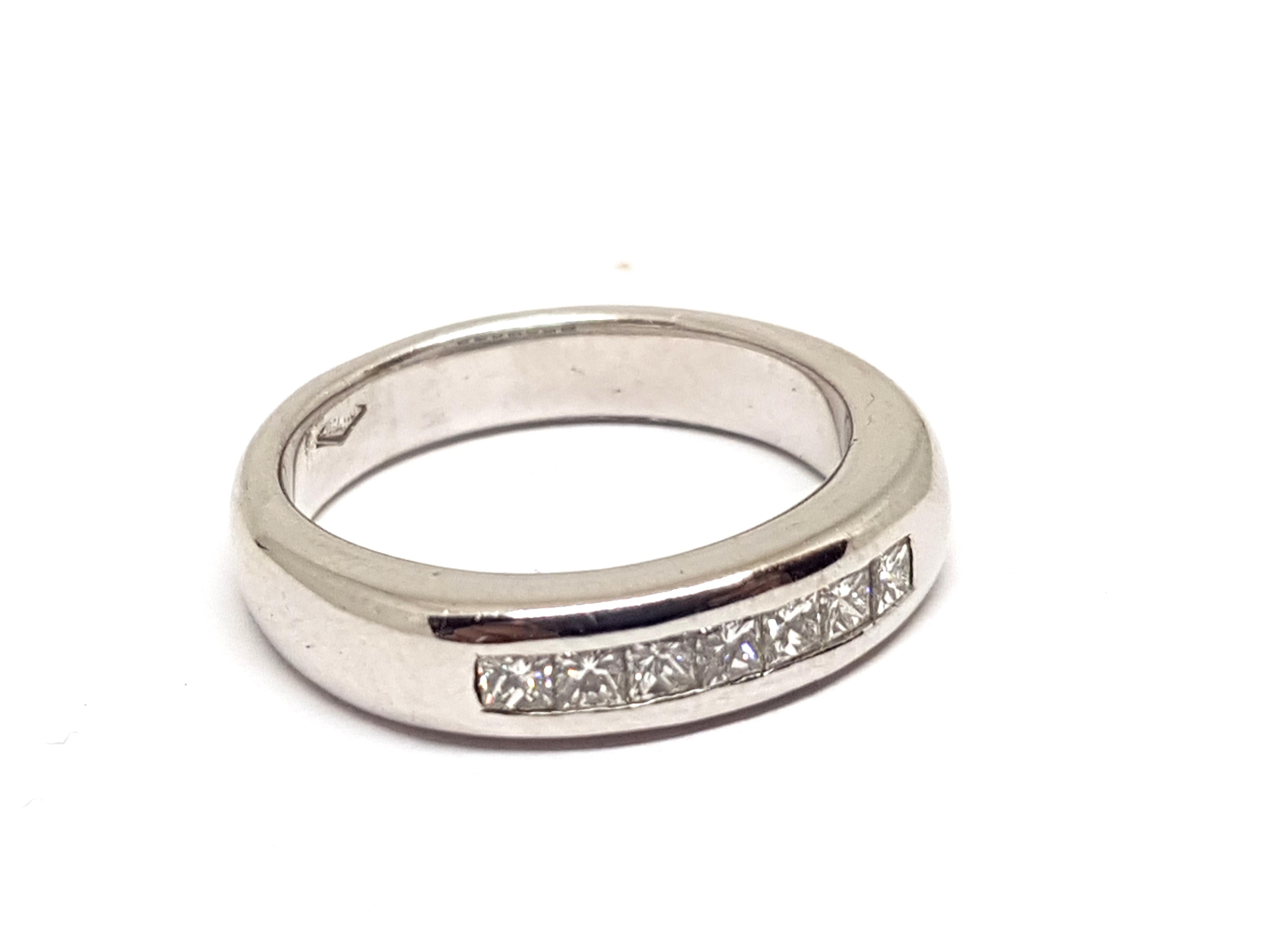 0.70 Carat White Gold Diamond Memory Eternity Ring For Sale 3
