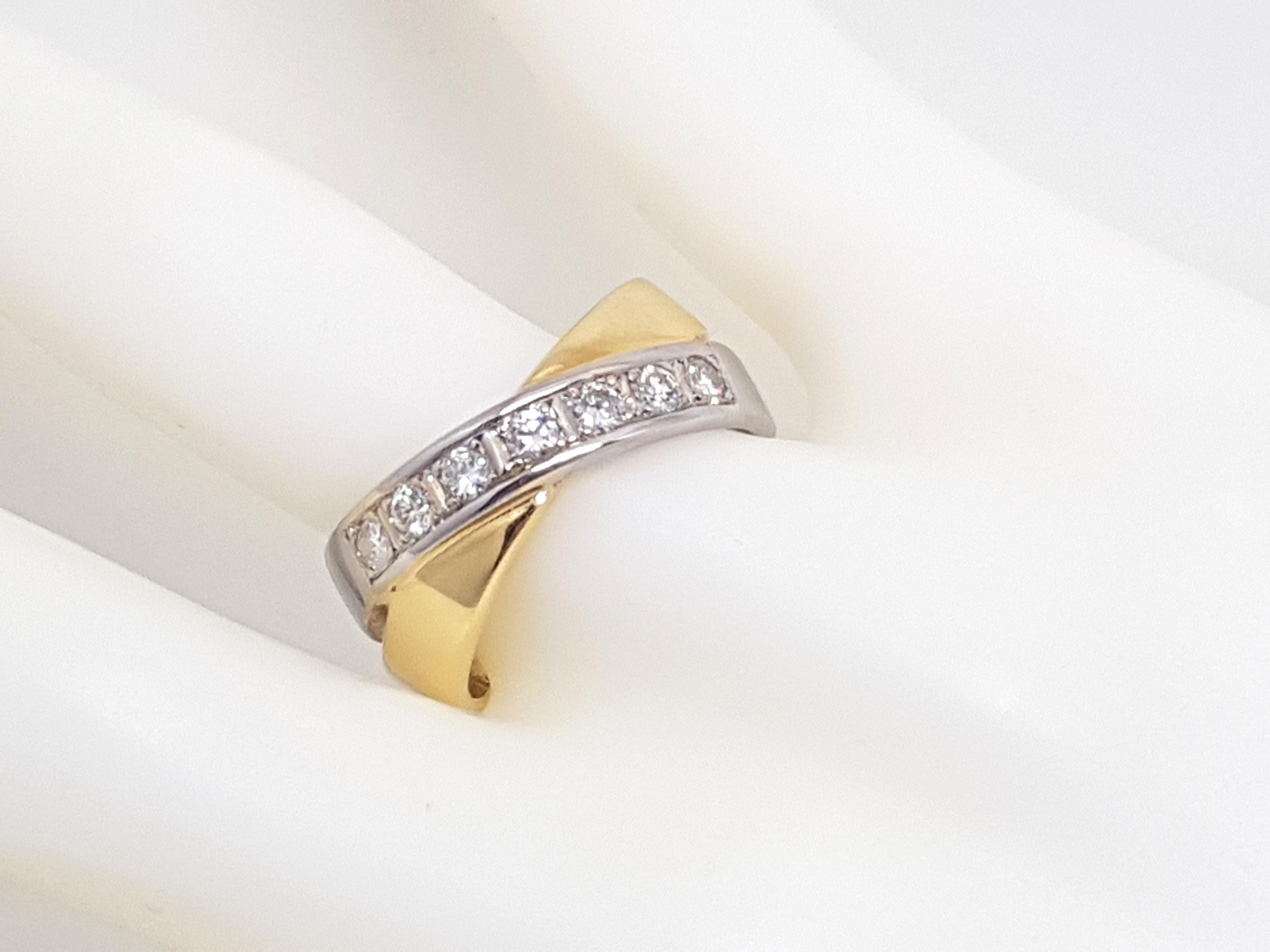 0.70 Carat Yellow White Gold Diamond Ring For Sale 3