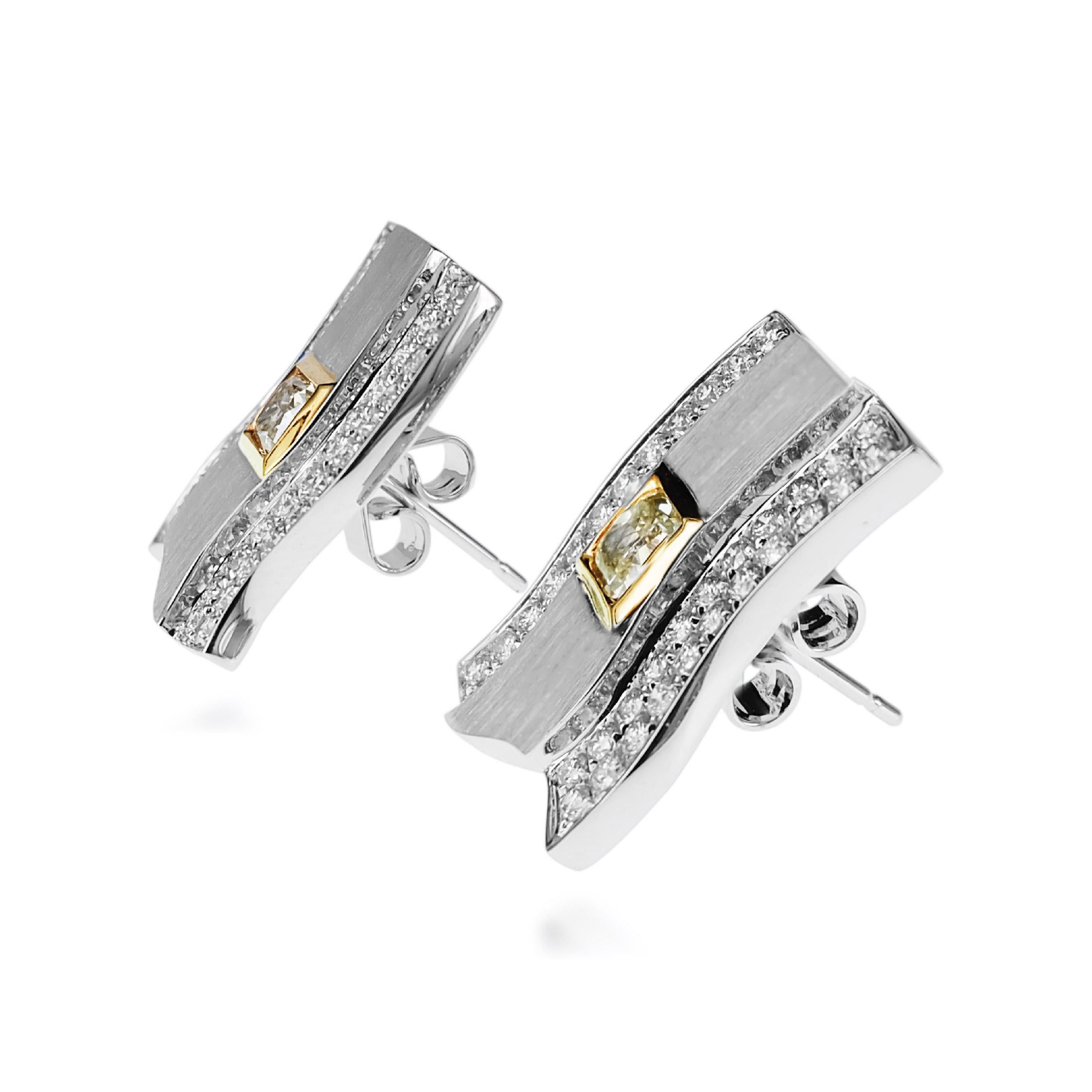 princess cut diamond stud earrings