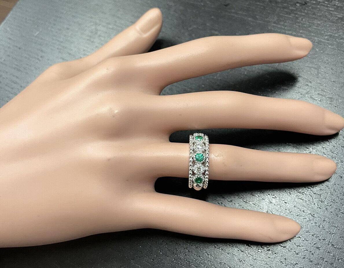 0,70 Karat natürlicher Smaragd und Diamant 14K massiver Weißgold Ring Damen im Angebot