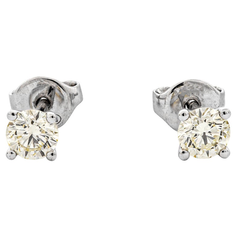 Clous d'oreilles en diamant blanc naturel de 0,70 carat, prix de réserve  sur 1stDibs