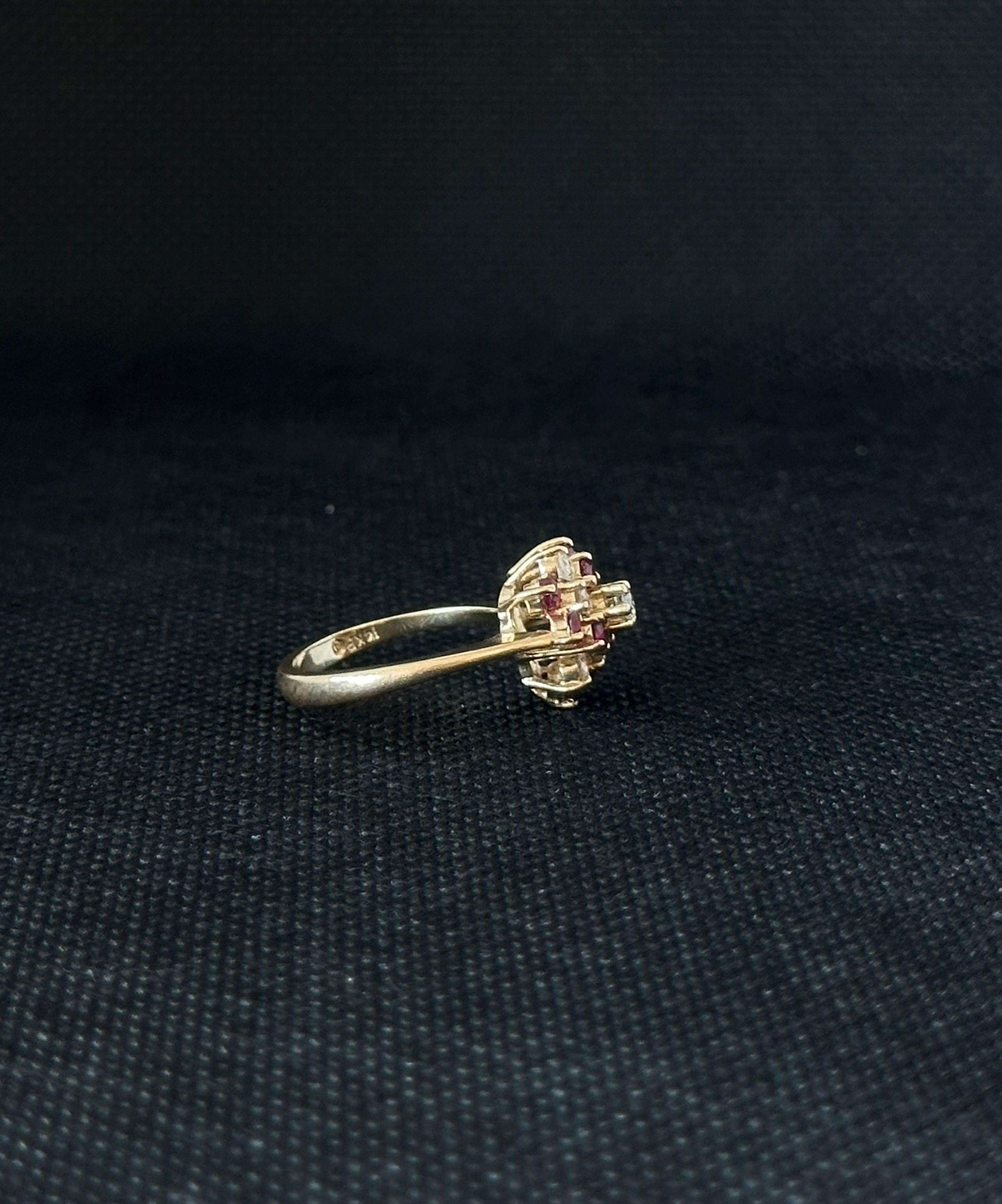 0.70 CTW Natural Diamonds and 0.90 CTW Ruby Cocktail Ring In Excellent Condition For Sale In West Palm Beach, FL