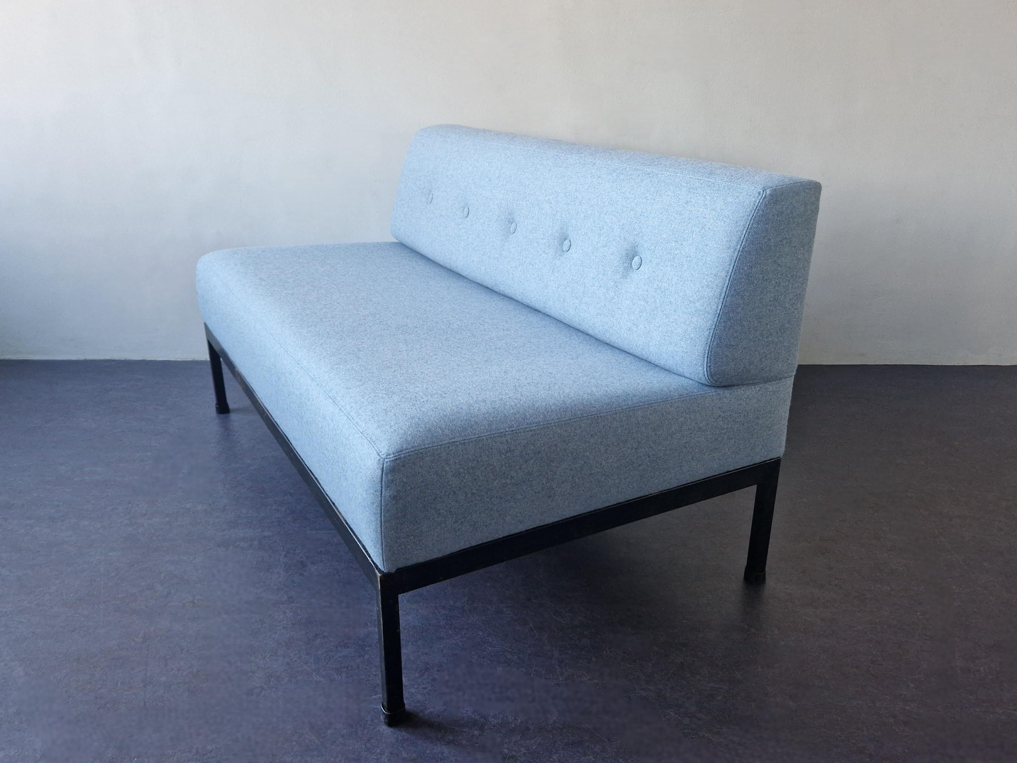 Mid-Century Modern Canapé 2 places de la série 070 par Kho Liang Ie pour Artifort, The Netherlands 1964 en vente
