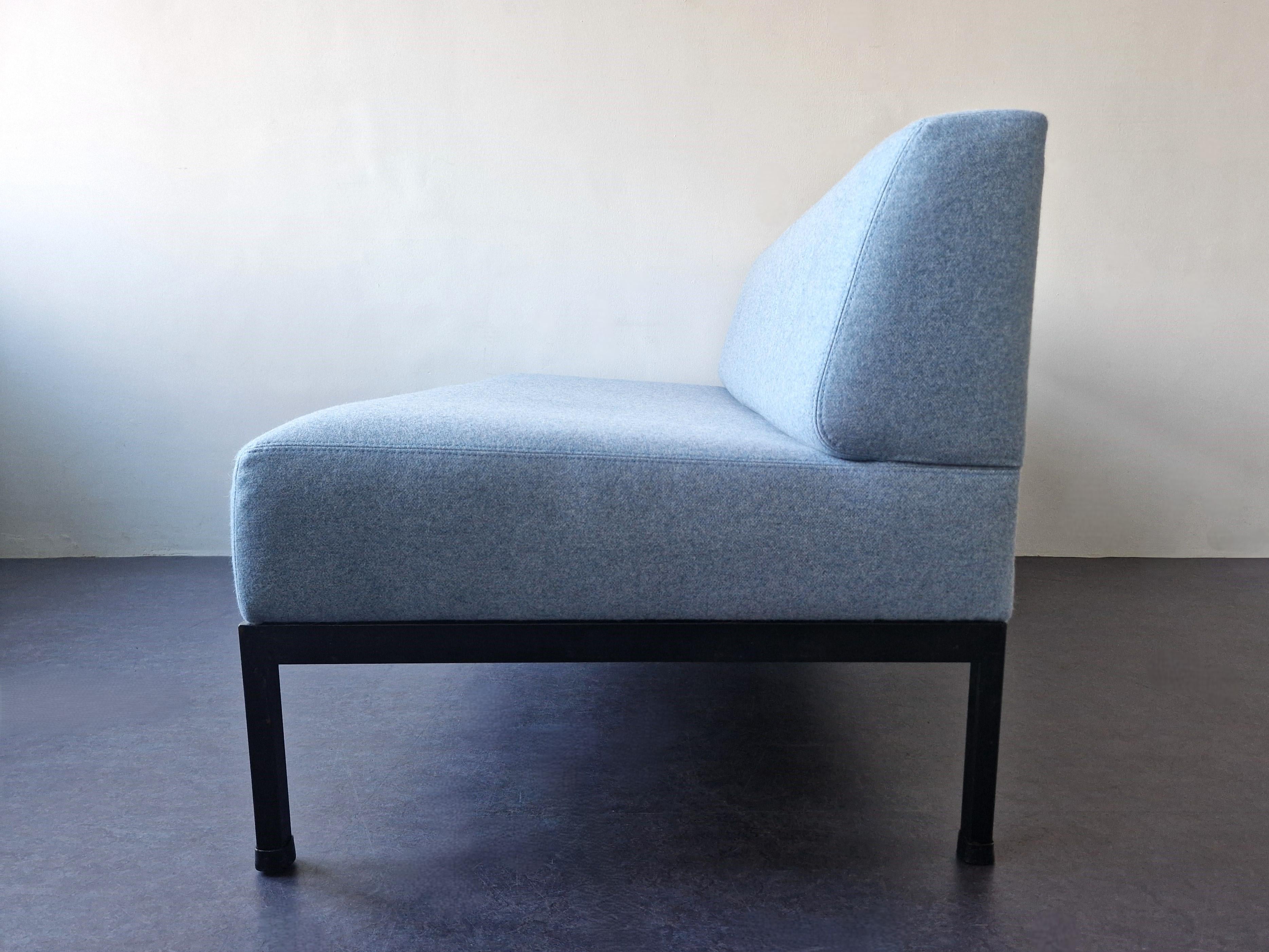 Néerlandais Canapé 2 places de la série 070 par Kho Liang Ie pour Artifort, The Netherlands 1964 en vente