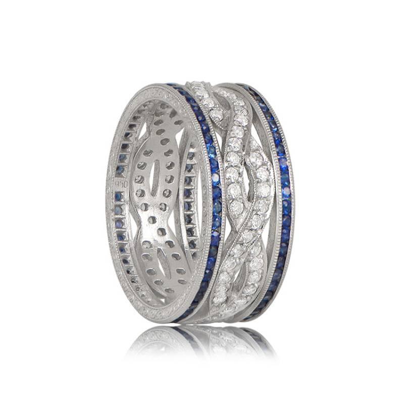 0.70ct Brilliant Cut Diamond & 1.50ct Ceylon Sapphire Wedding Band, Platinum In Excellent Condition For Sale In New York, NY