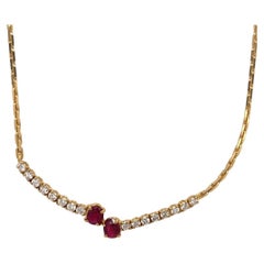 0,70 Karat Diamant- und Rubin-Halskette aus 18 Karat Gelbgold