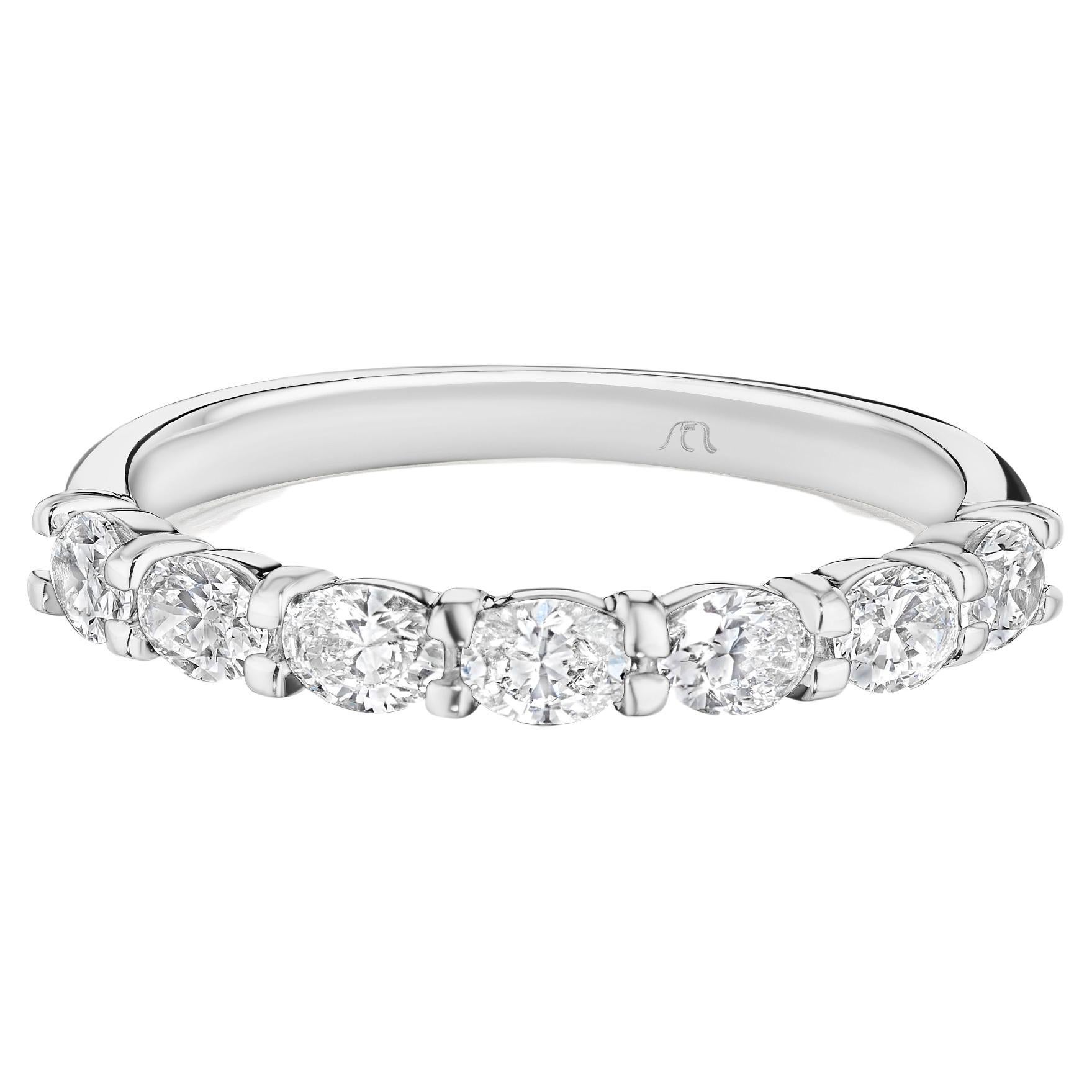 0.70ct Oval Diamond Band in 18KT Gold