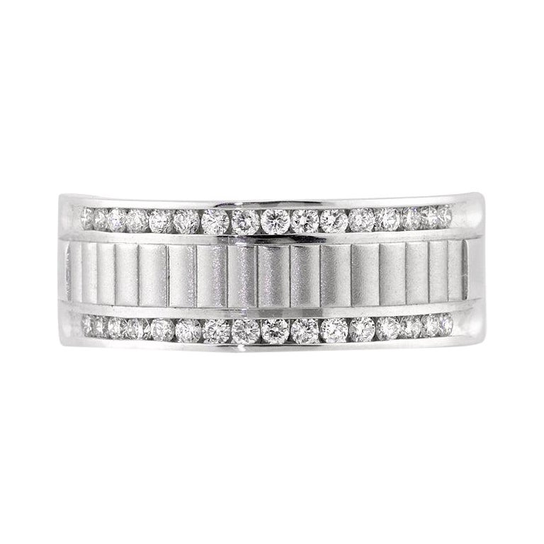 0.70ct Round Brilliant Cut Diamond Men
s Wedding Band